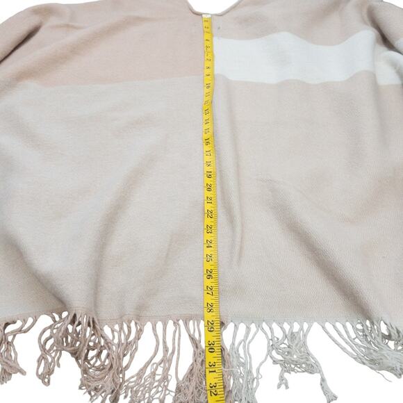 Soia & Kyo Pink Wrap Shawl Fringe Trim Woven Scarf Scarfigan - Picture 8 of 11